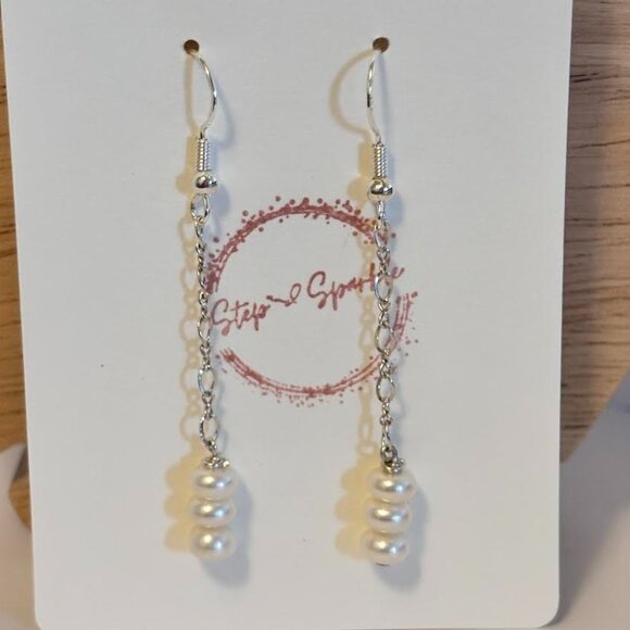 Triple Pearl Dangle - Picture 1 of 1